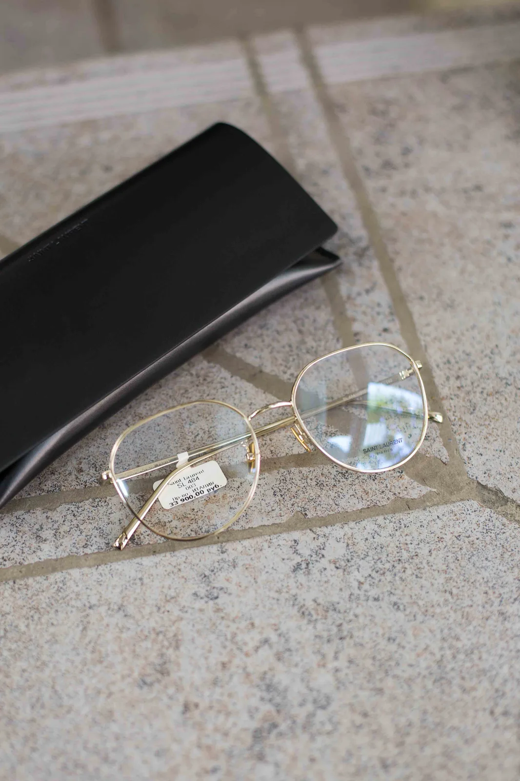 Saint Laurent 484