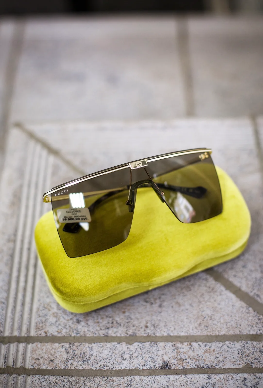Gucci GG1906S