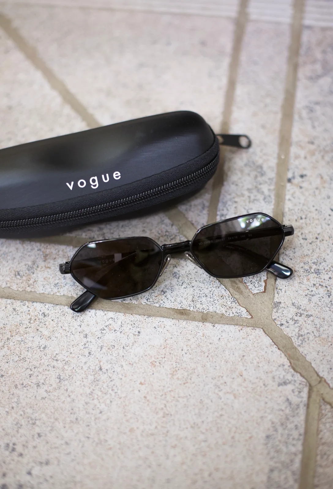 Vogue VG238